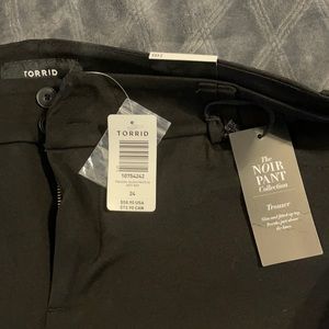 Torrid Black Pants Sz 24XS extra short NWT